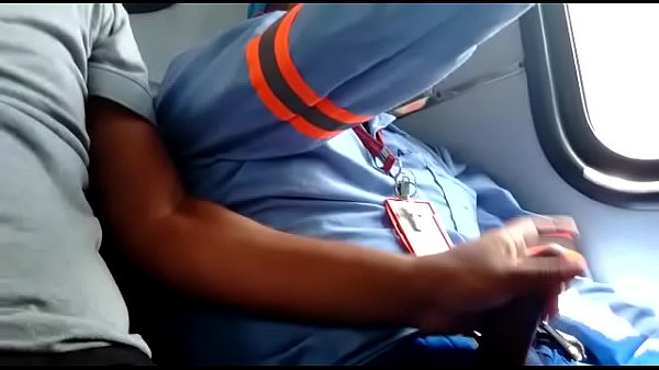 Punheta com cara da CELPE parte 2 – Fiz ele gozar