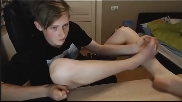 Young webcam boys cum show
