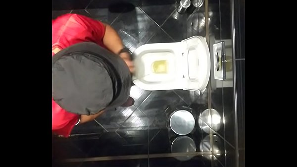 Toilet Spy – Part III – BG men