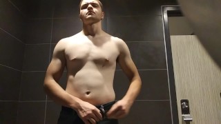 Public assfuck at McDonald’s