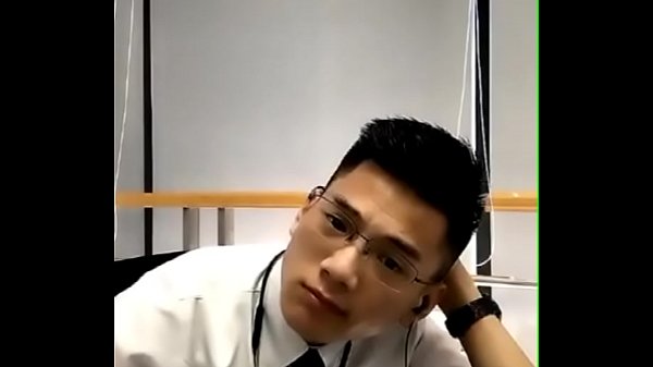 Anh trai thẳng văn phòng chat sex