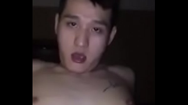 Trai đẹp làm tình không bao