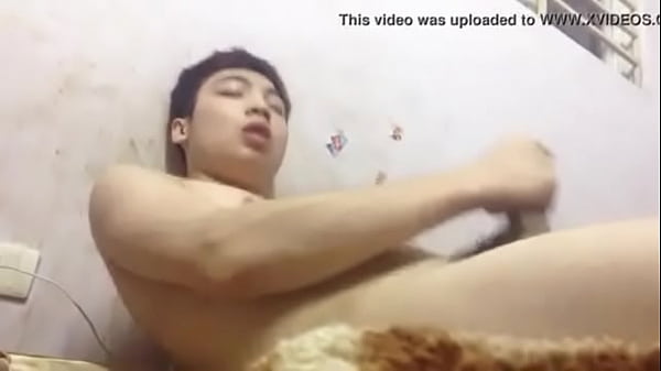 ANH TRAI MUA SỤC CẶC MẶT NHĂN BAO SƯỚNG