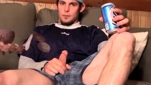 Wild amateur pees while masturbating