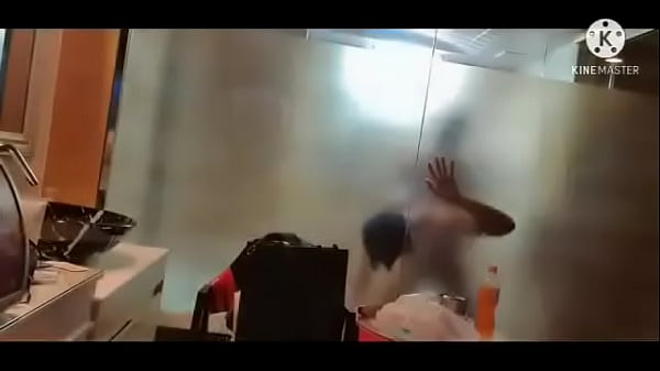 Novios chinos tienen sexo duro a pelo