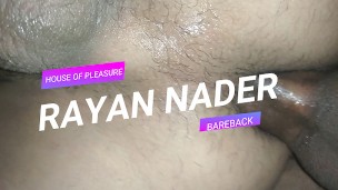 Me folla cuando me meto a su cuarto a pelo