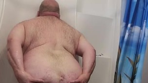 Showering with kummingupshort