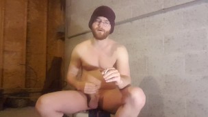 Verbal Smoker Talks About College Guys and Strokes Big Dick