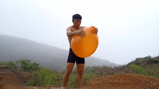 a looner in the mountain