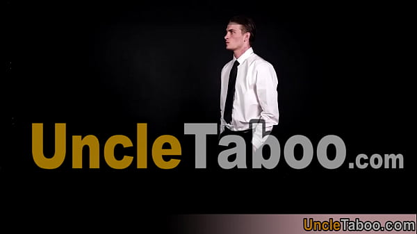 Teen gets barebacked by his older mentor