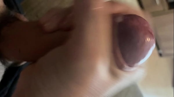 Tocando a 3ª punheta e ainda cheio de leitinho !