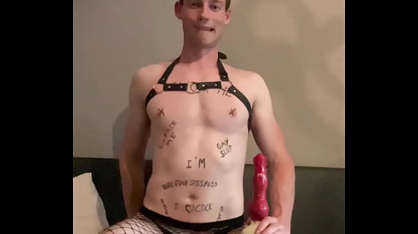 Belgiansissy420 submissive bodywriting and fishnets