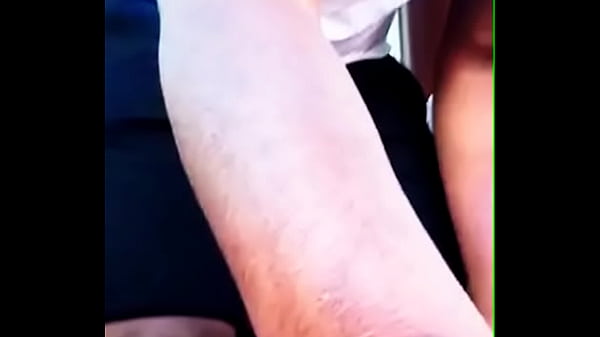 Mi vecino me echa una mano y termina mamandomela