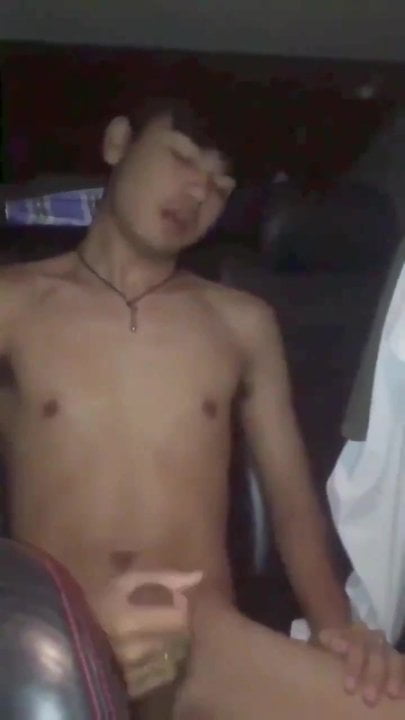 asian twink JO in car (14”)