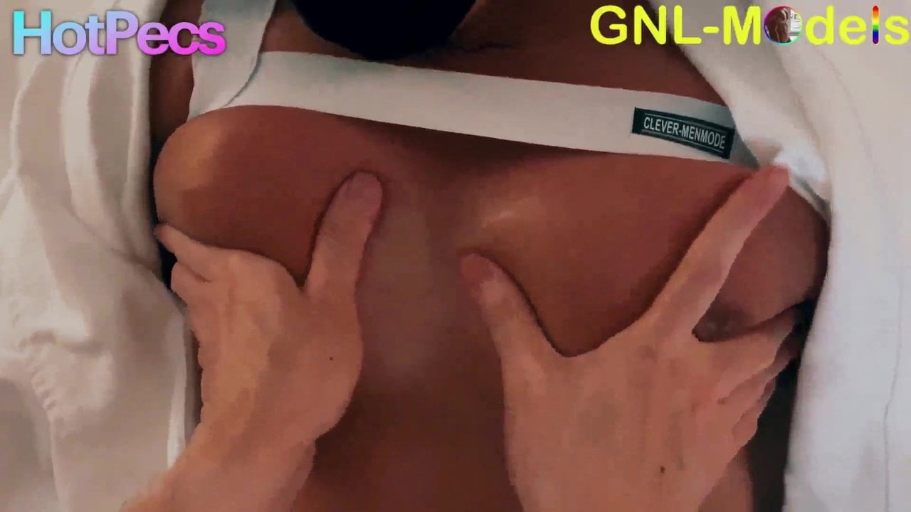 Hot muscle worship and nipple play asian guy