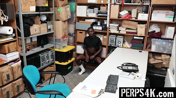 Young Man Needs to Please the Security Officer to Get His Freedom – Perps4k