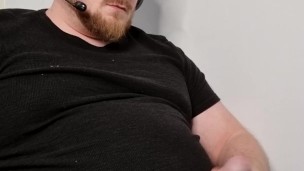 Gamer Guy loves to wank to much!