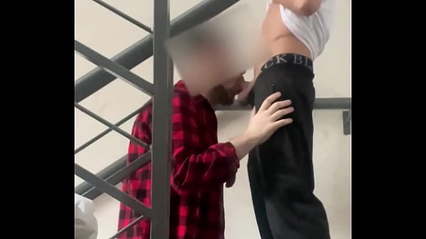 BROTHERAGEM COM O SIGILOSO NA ESCADA DE EMERGÊNCIA (COMPLETO NO RED)