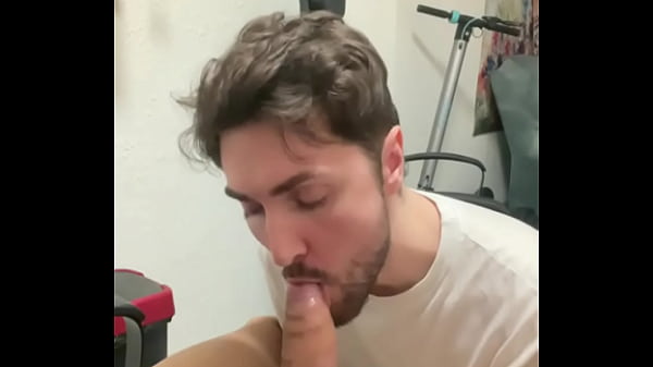 making my latin friend cumin my mouth