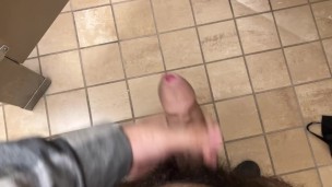 Too horny at work🍆