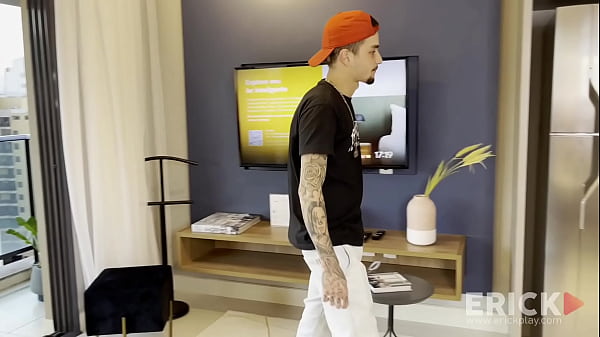 briguei com a mulher e acabei indo beber com meu amigo e olha no que deu