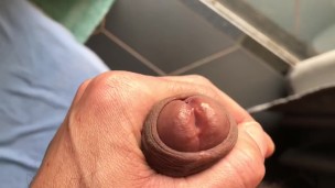 VERY HARD THAT RUNS OUT OF THE DICK